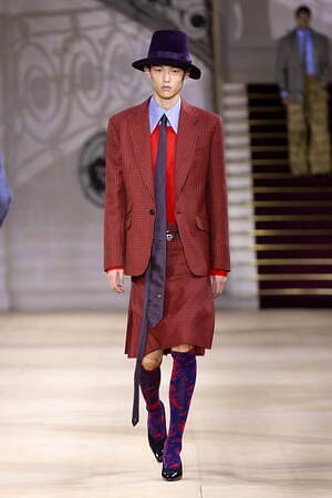 アンドレアス・クロンターラー フォー ヴィヴィアン・ウエストウッド(Andreas Kronthaler for Vivienne Westwood) 2025-26年秋冬ウィメンズ&メンズコレクション  - 写真3