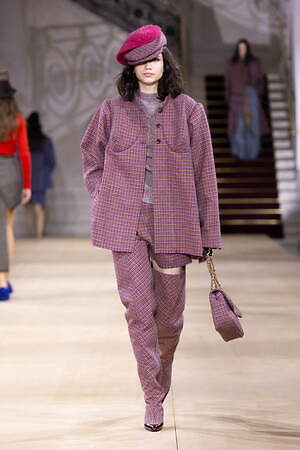 アンドレアス・クロンターラー フォー ヴィヴィアン・ウエストウッド(Andreas Kronthaler for Vivienne Westwood) 2025-26年秋冬ウィメンズ&メンズコレクション  - 写真4