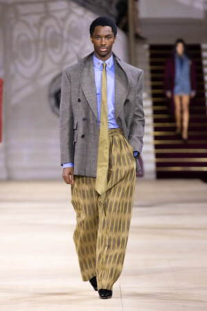 アンドレアス・クロンターラー フォー ヴィヴィアン・ウエストウッド(Andreas Kronthaler for Vivienne Westwood) 2025-26年秋冬ウィメンズ&メンズコレクション  - 写真5