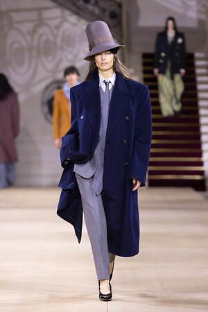 アンドレアス・クロンターラー フォー ヴィヴィアン・ウエストウッド(Andreas Kronthaler for Vivienne Westwood) 2025-26年秋冬ウィメンズ&メンズコレクション  - 写真9