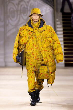 アンドレアス・クロンターラー フォー ヴィヴィアン・ウエストウッド(Andreas Kronthaler for Vivienne Westwood) 2025-26年秋冬ウィメンズ&メンズコレクション  - 写真21