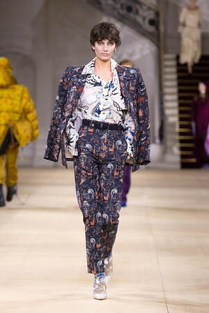 アンドレアス・クロンターラー フォー ヴィヴィアン・ウエストウッド(Andreas Kronthaler for Vivienne Westwood) 2025-26年秋冬ウィメンズ&メンズコレクション  - 写真23