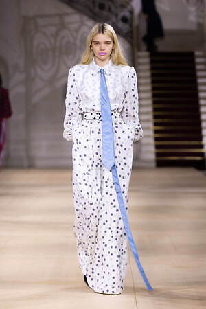 アンドレアス・クロンターラー フォー ヴィヴィアン・ウエストウッド(Andreas Kronthaler for Vivienne Westwood) 2025-26年秋冬ウィメンズ&メンズコレクション  - 写真28