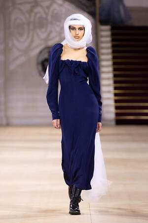 アンドレアス・クロンターラー フォー ヴィヴィアン・ウエストウッド(Andreas Kronthaler for Vivienne Westwood) 2025-26年秋冬ウィメンズ&メンズコレクション  - 写真31