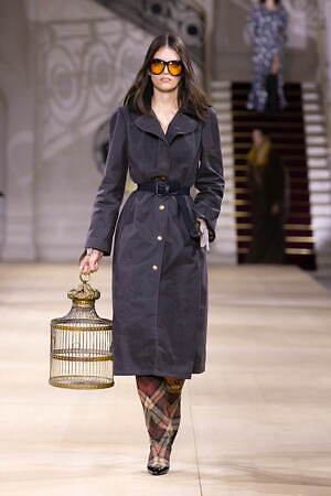 アンドレアス・クロンターラー フォー ヴィヴィアン・ウエストウッド(Andreas Kronthaler for Vivienne Westwood) 2025-26年秋冬ウィメンズ&メンズコレクション  - 写真39