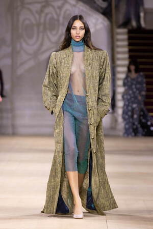 アンドレアス・クロンターラー フォー ヴィヴィアン・ウエストウッド(Andreas Kronthaler for Vivienne Westwood) 2025-26年秋冬ウィメンズ&メンズコレクション  - 写真40