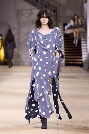 アンドレアス・クロンターラー フォー ヴィヴィアン・ウエストウッド(Andreas Kronthaler for Vivienne Westwood) 2025-26年秋冬ウィメンズ&メンズコレクション  - 写真42