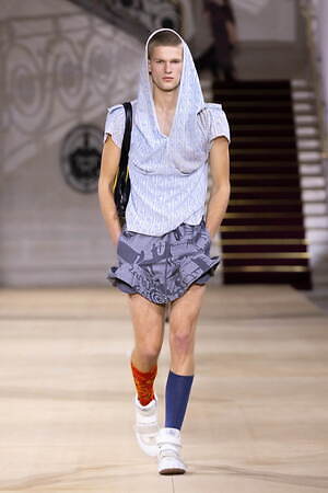 アンドレアス・クロンターラー フォー ヴィヴィアン・ウエストウッド(Andreas Kronthaler for Vivienne Westwood) 2025-26年秋冬ウィメンズ&メンズコレクション  - 写真52