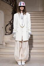 ケンゾー 2025年秋冬ウィメンズコレクション、ウサギの遊び心と無邪気なフェミニティ｜写真13