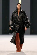 バルマン 2025-26年秋冬ウィメンズコレクション - アフリカとパリの融合｜写真22