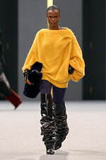 バルマン 2025-26年秋冬ウィメンズコレクション - アフリカとパリの融合｜写真25