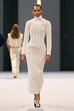 バルマン 2025-26年秋冬ウィメンズコレクション - アフリカとパリの融合｜写真48