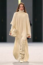 バルマン 2025-26年秋冬ウィメンズコレクション - アフリカとパリの融合｜写真49