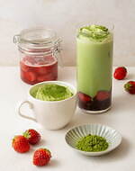 イシヤ日本橋、宇治抹茶×北海道産いちごの“とろける”パンケーキやあずき入り抹茶ラテ｜写真4