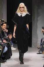 ジュンヤ ワタナベ 2025年秋冬コレクション - "服らしさ”を切り離す非現実的な服作り｜写真29