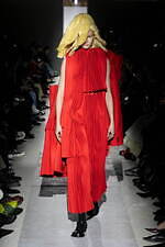 コム デ ギャルソン 2025年秋冬コレクション - 渦動する感覚｜写真19