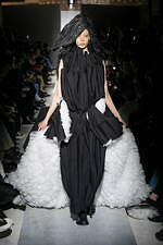 コム デ ギャルソン 2025年秋冬コレクション - 渦動する感覚｜写真21