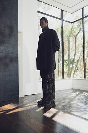 リヒト・ベシュトレーベン(Licht Bestreben) 2025-26年秋冬メンズコレクション  - 写真3