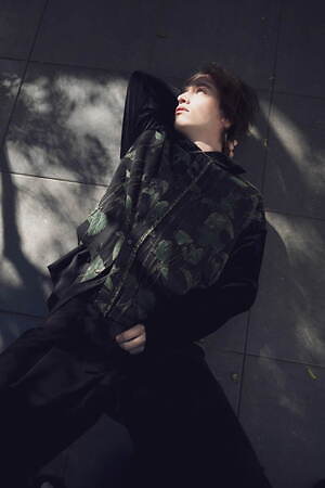 リヒト・ベシュトレーベン(Licht Bestreben) 2025-26年秋冬メンズコレクション  - 写真4