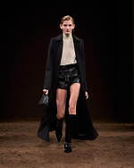 エルメス 25年秋冬ウィメンズコレクション - 端正にまとう、レザーとフェルトのあたたかな調和｜写真21