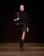 エルメス 25年秋冬ウィメンズコレクション - 端正にまとう、レザーとフェルトのあたたかな調和｜写真49