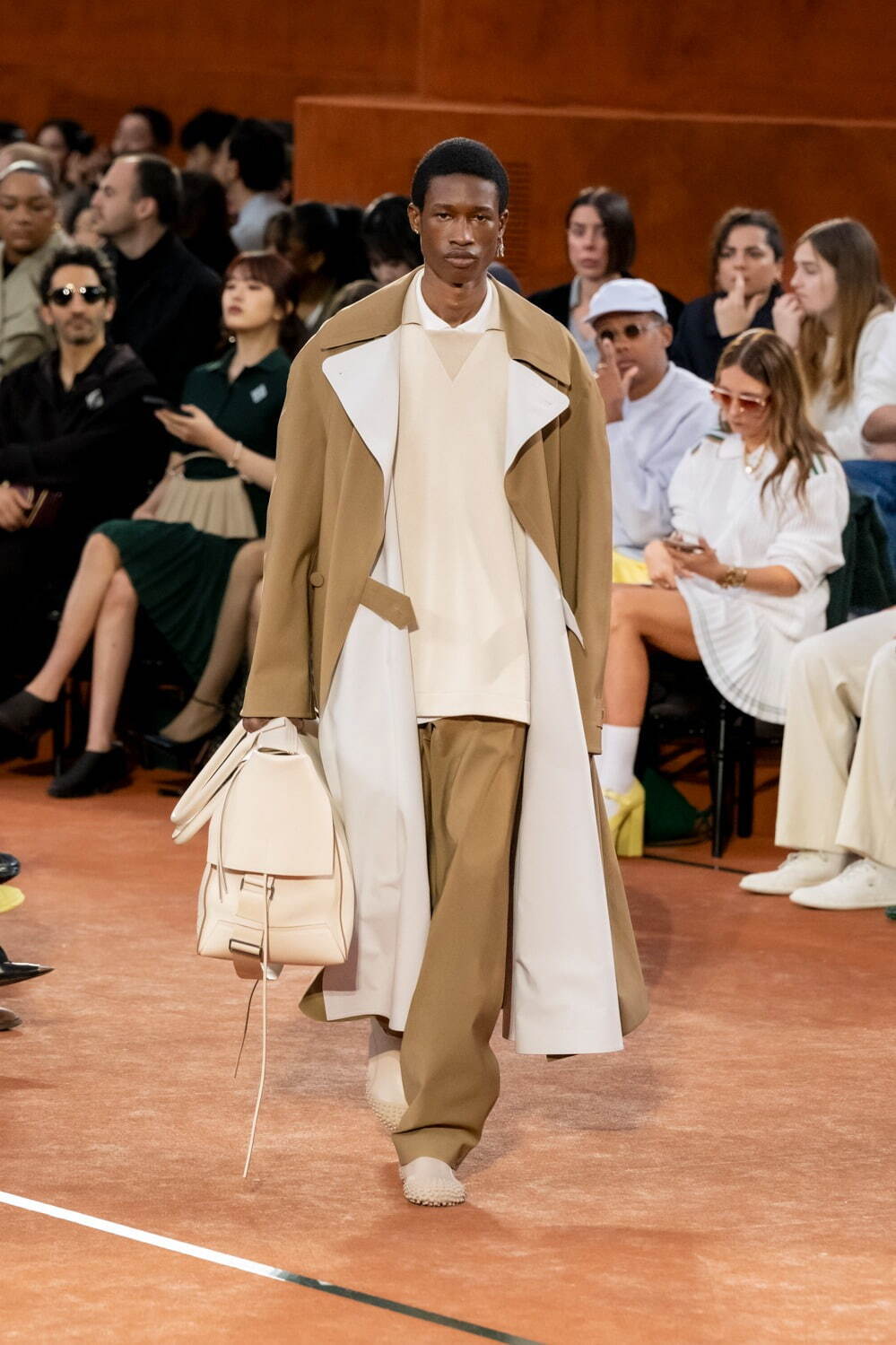LACOSTE ラコステ Fashion Show パリコレ 20SS ルック】「ラコステ」2025年春夏コレクション - WWDJAPAN