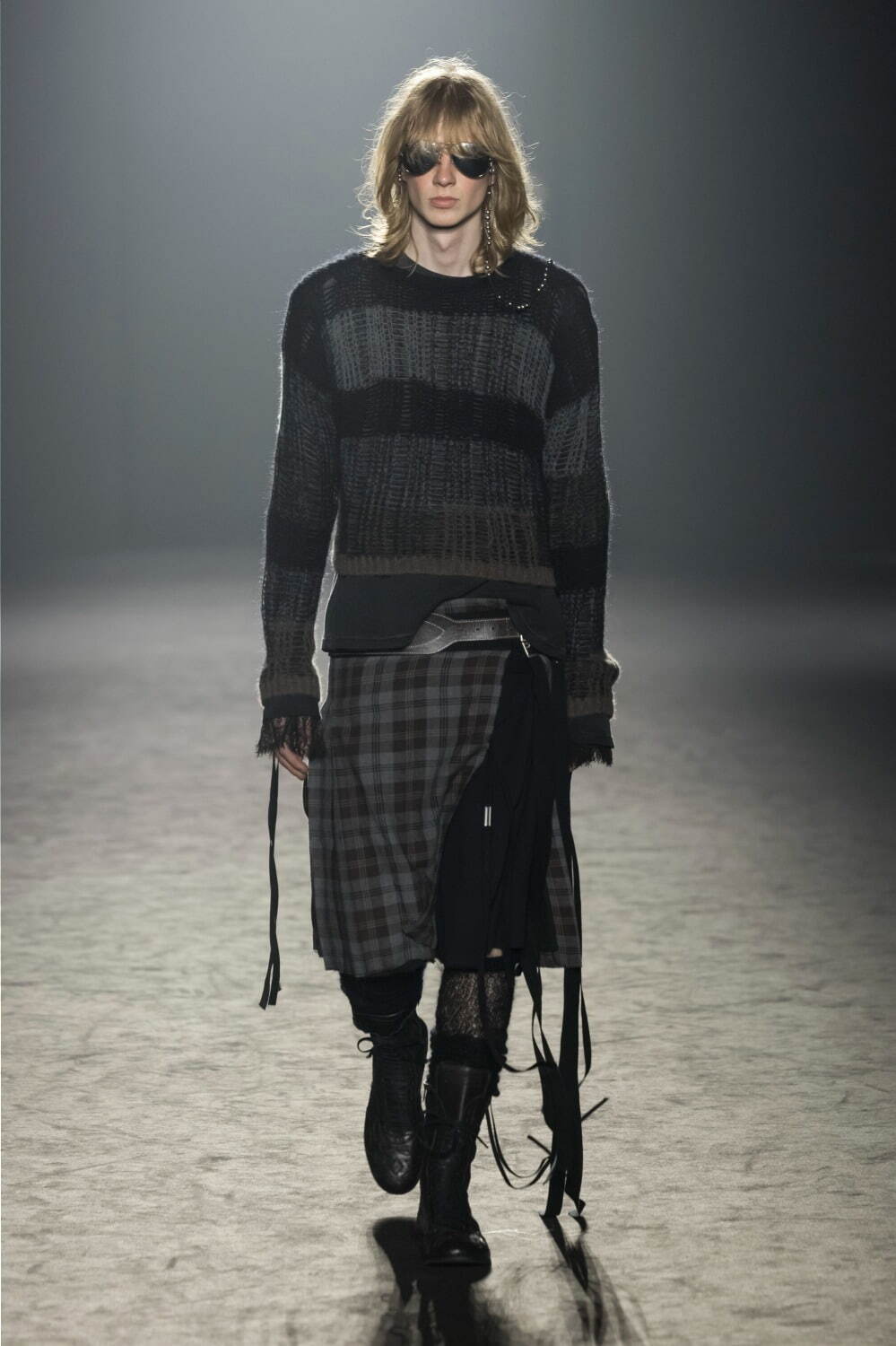 アン ドゥムルメステール(ANN DEMEULEMEESTER) 2025-26年秋冬ウィメンズコレクション  - 写真17