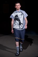 荒々しさ、男らしさを巧みに表現！yoshio kubo（ヨシオクボ）の2011年春夏コレクション｜写真4