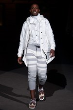 荒々しさ、男らしさを巧みに表現！yoshio kubo（ヨシオクボ）の2011年春夏コレクション｜写真19