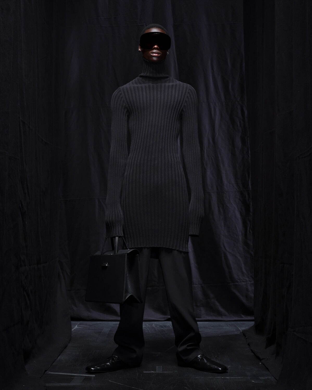 バレンシアガ(BALENCIAGA) 2025年冬ウィメンズ&メンズコレクション  - 写真21