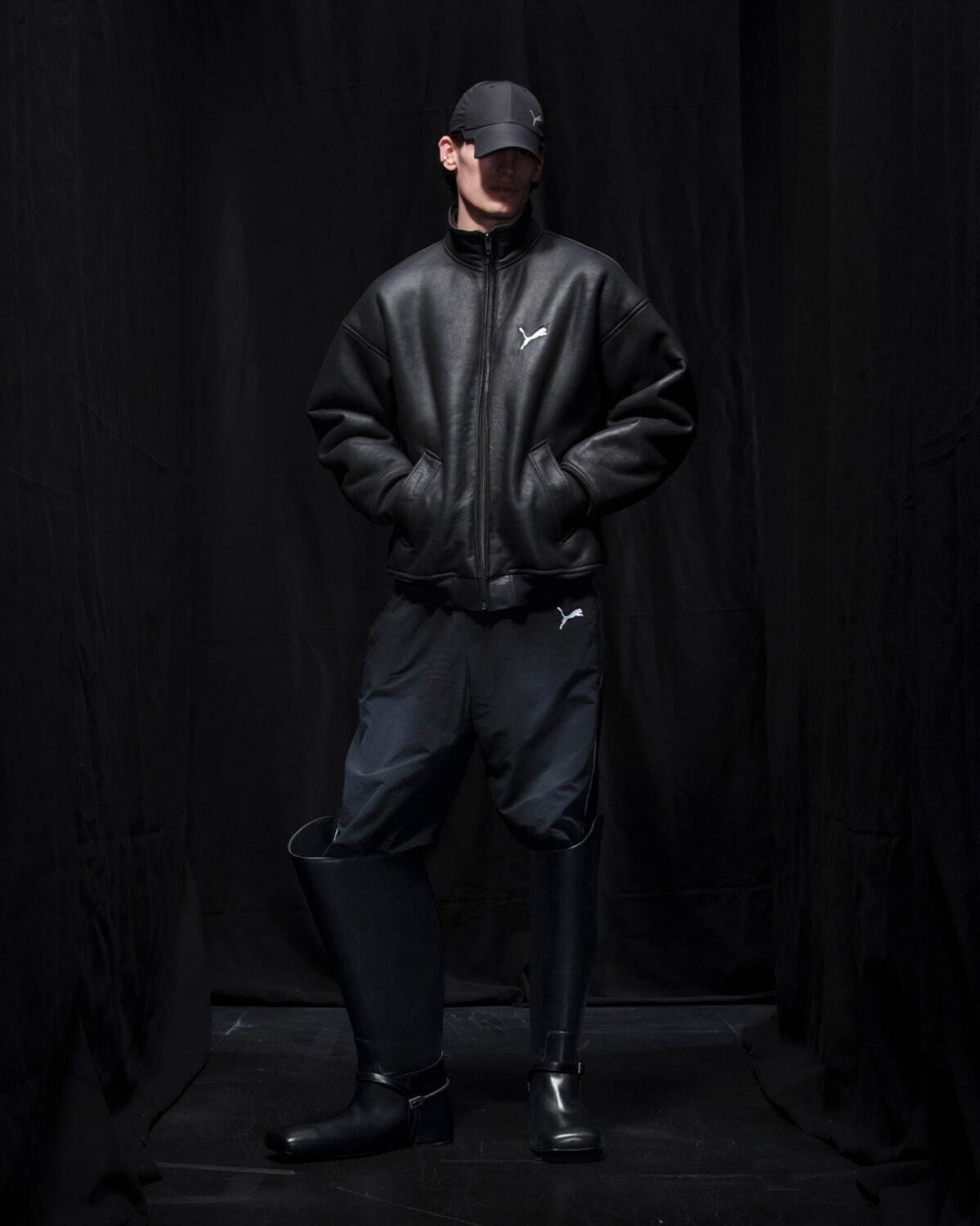 バレンシアガ(BALENCIAGA) 2025年冬ウィメンズ&メンズコレクション  - 写真44