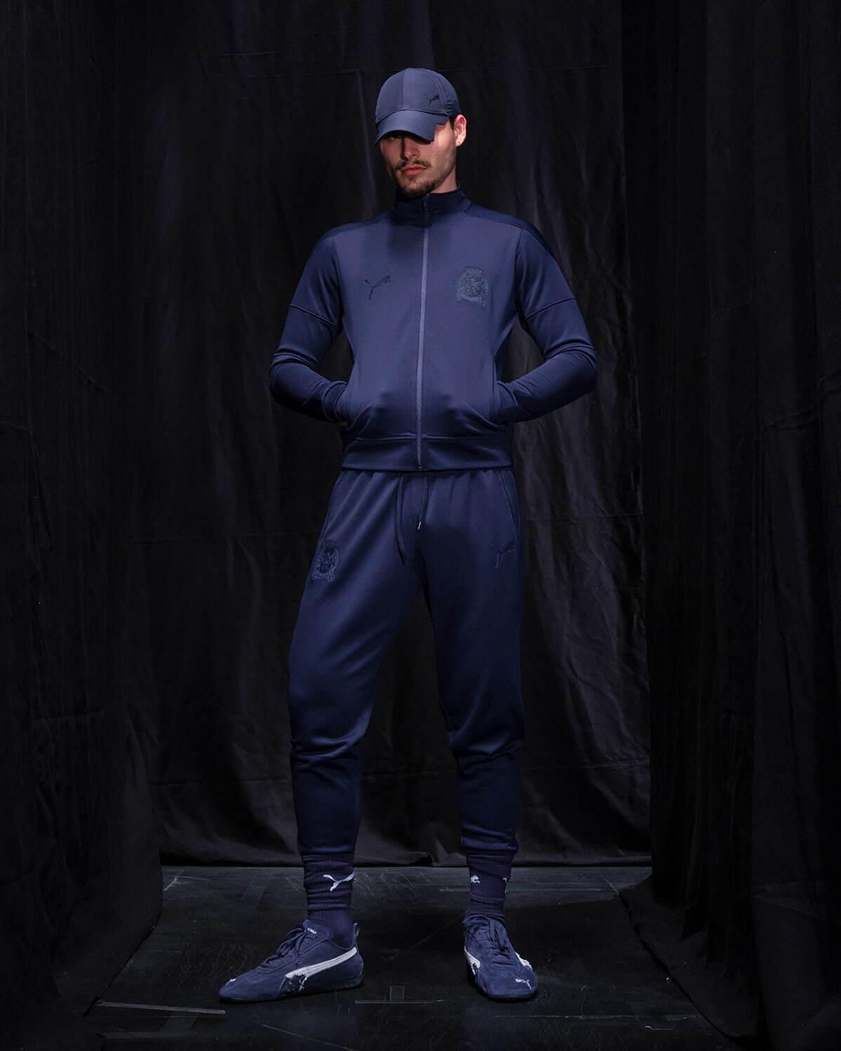 バレンシアガ(BALENCIAGA) 2025年冬ウィメンズ&メンズコレクション  - 写真75