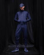 バレンシアガ 2025年冬コレクション - ドレスコードの再考と挑戦｜写真75