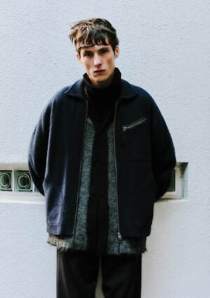 メイカム(MAYKAM) 2025-26年秋冬メンズコレクション  - 写真1