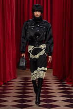 マリーン・セル 2025-26年秋冬コレクション - 幻想と現実の狭間、力強く官能的な装い｜写真31