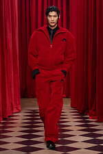 マリーン・セル 2025-26年秋冬コレクション - 幻想と現実の狭間、力強く官能的な装い｜写真40