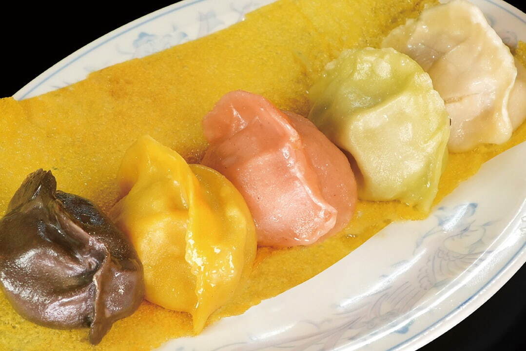 餃子百珍 一味玲玲「焼き餃子の5色食べ比べ」700円