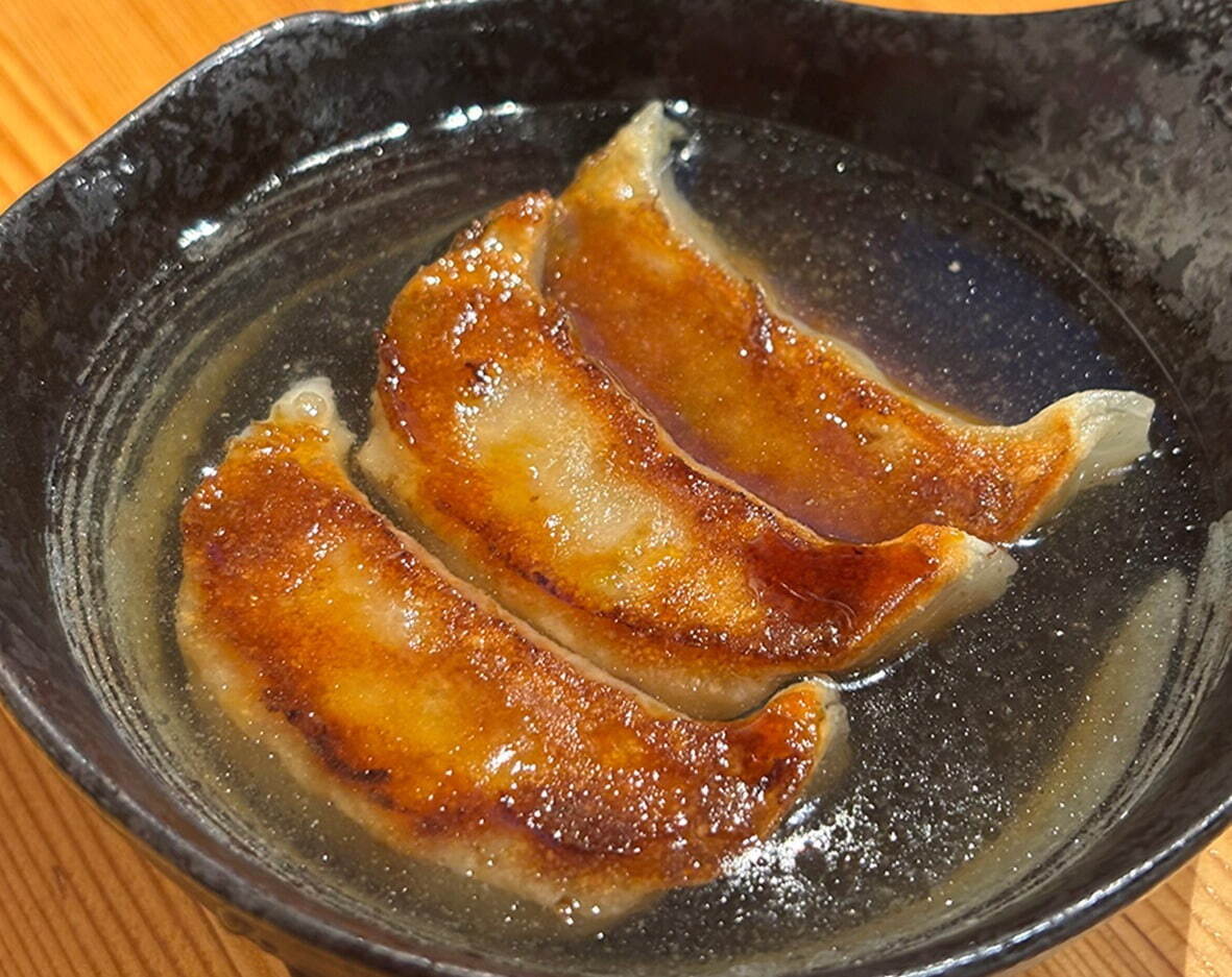 Soba 鶏と麺「ゴロゴロ肉スープ餃子」