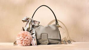 新商品】FENDI フェンディ パイナップルバッグチャーム (FENDI
