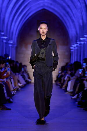 アクリス(Akris) 2025年春夏ウィメンズコレクション  - 写真2