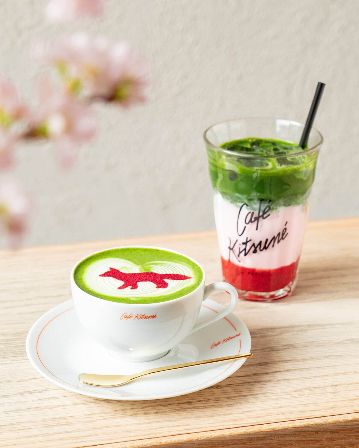 カフェ キツネ“桜香る”抹茶ラテ