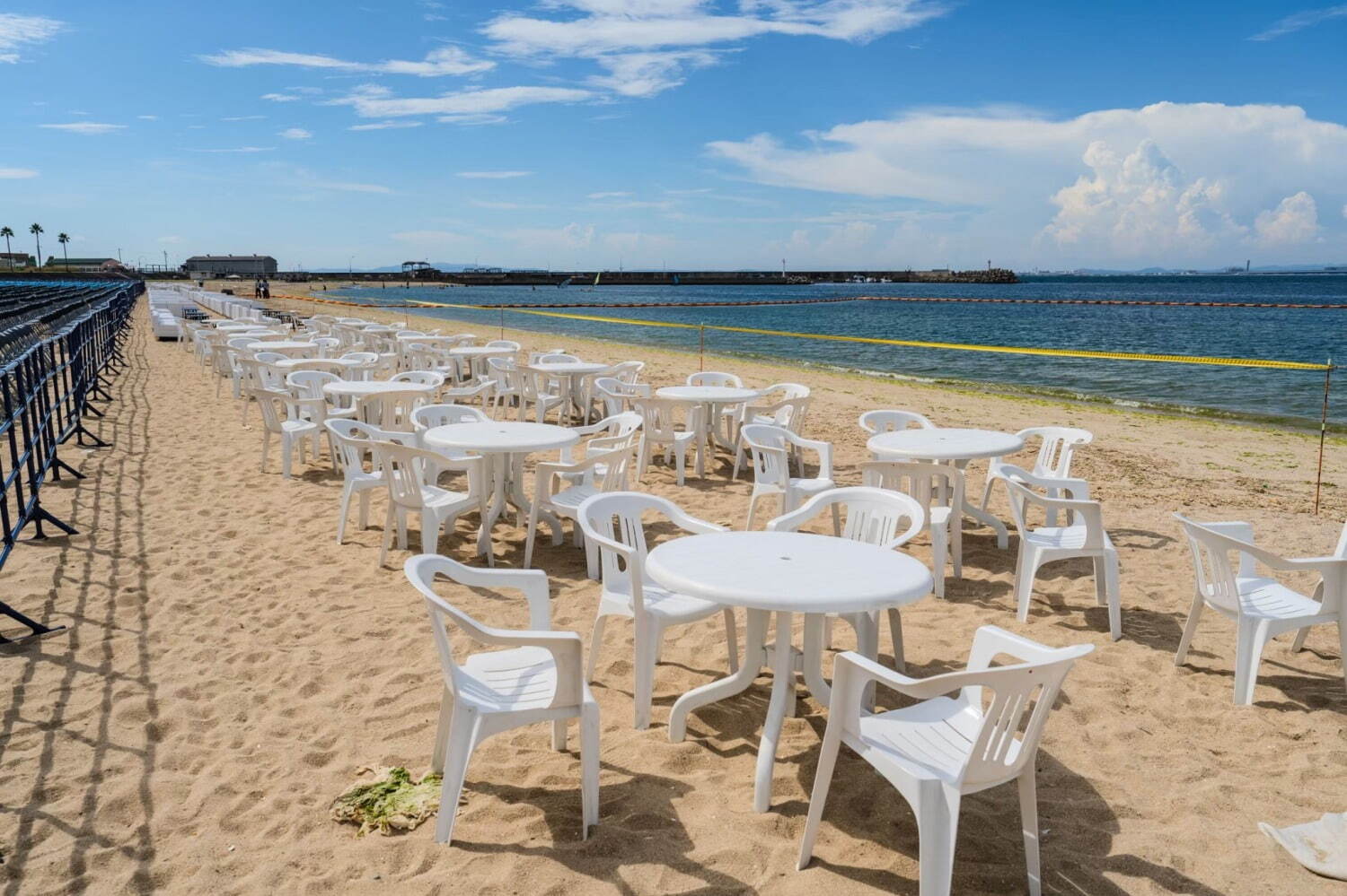 大阪最大級「泉州夢花火」泉南タルイサザンビーチの夜空を彩る海上花火大会、縁日も｜写真10