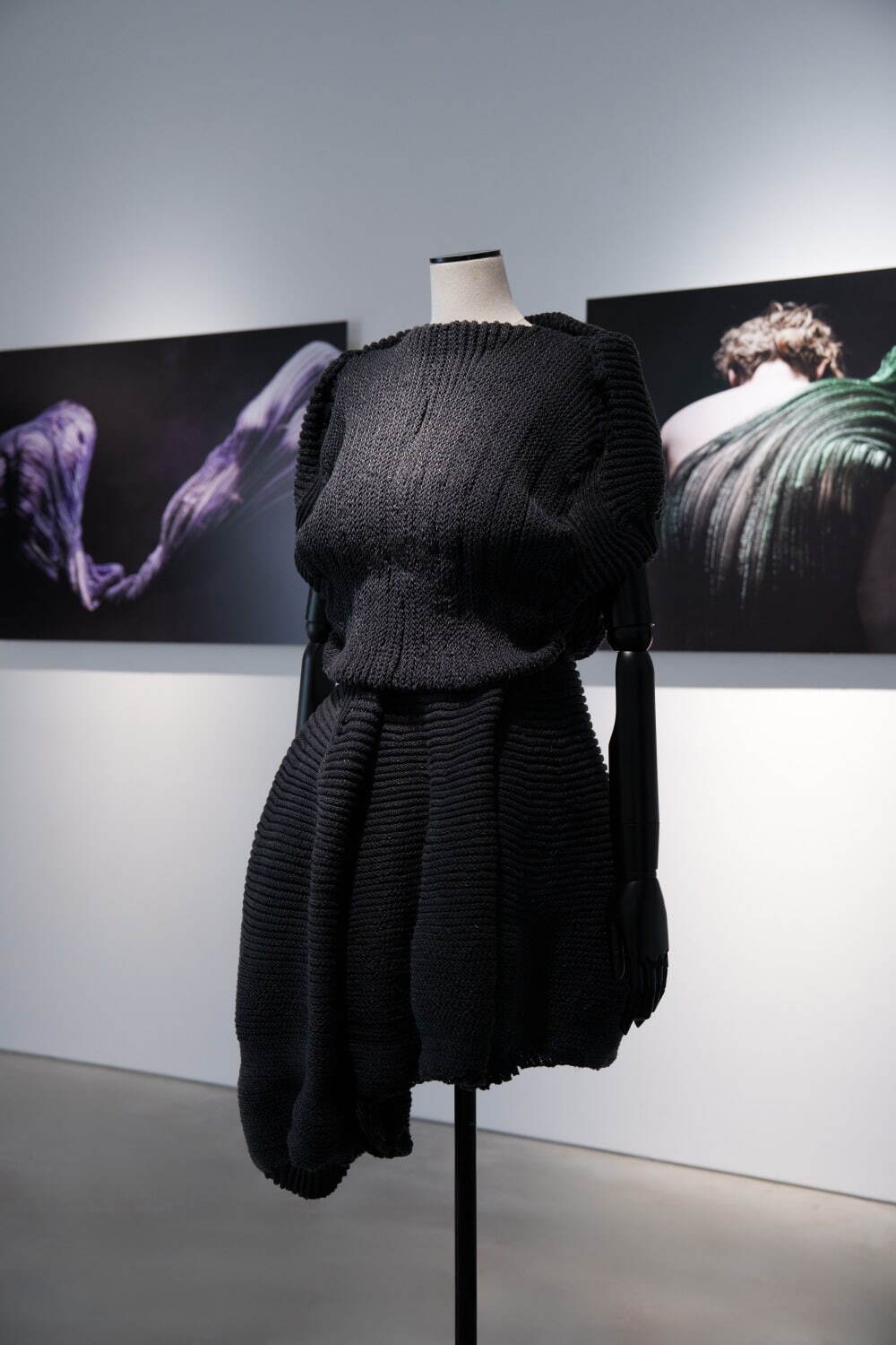 CFCLの展覧会が表参道・GYREで、“3Dコンピューター・ニッティング技術”を軸に製作過程に迫る｜写真8