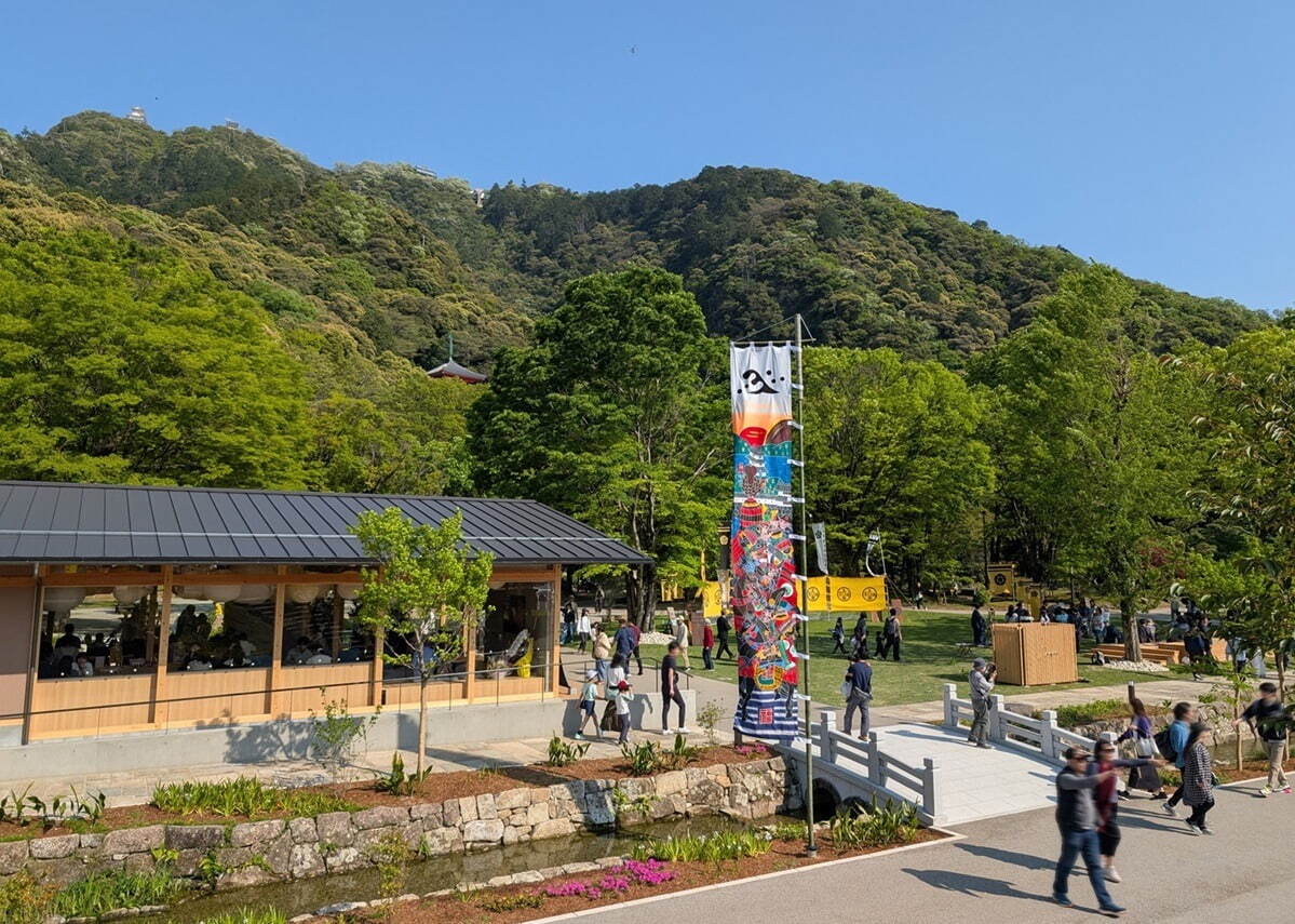 「岐阜城楽市」岐阜公園内に“ご当地フード”が集う商業施設、レストラン＆カフェなど11店舗｜写真1