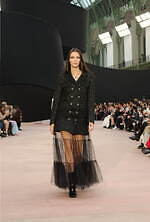 シャネル 2025年秋冬コレクション - 相反するものが軽やかに戯れる“想像力の世界”｜写真1