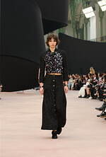 シャネル 2025年秋冬コレクション - 相反するものが軽やかに戯れる“想像力の世界”｜写真52