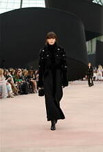 シャネル 2025年秋冬コレクション - 相反するものが軽やかに戯れる“想像力の世界”｜写真62