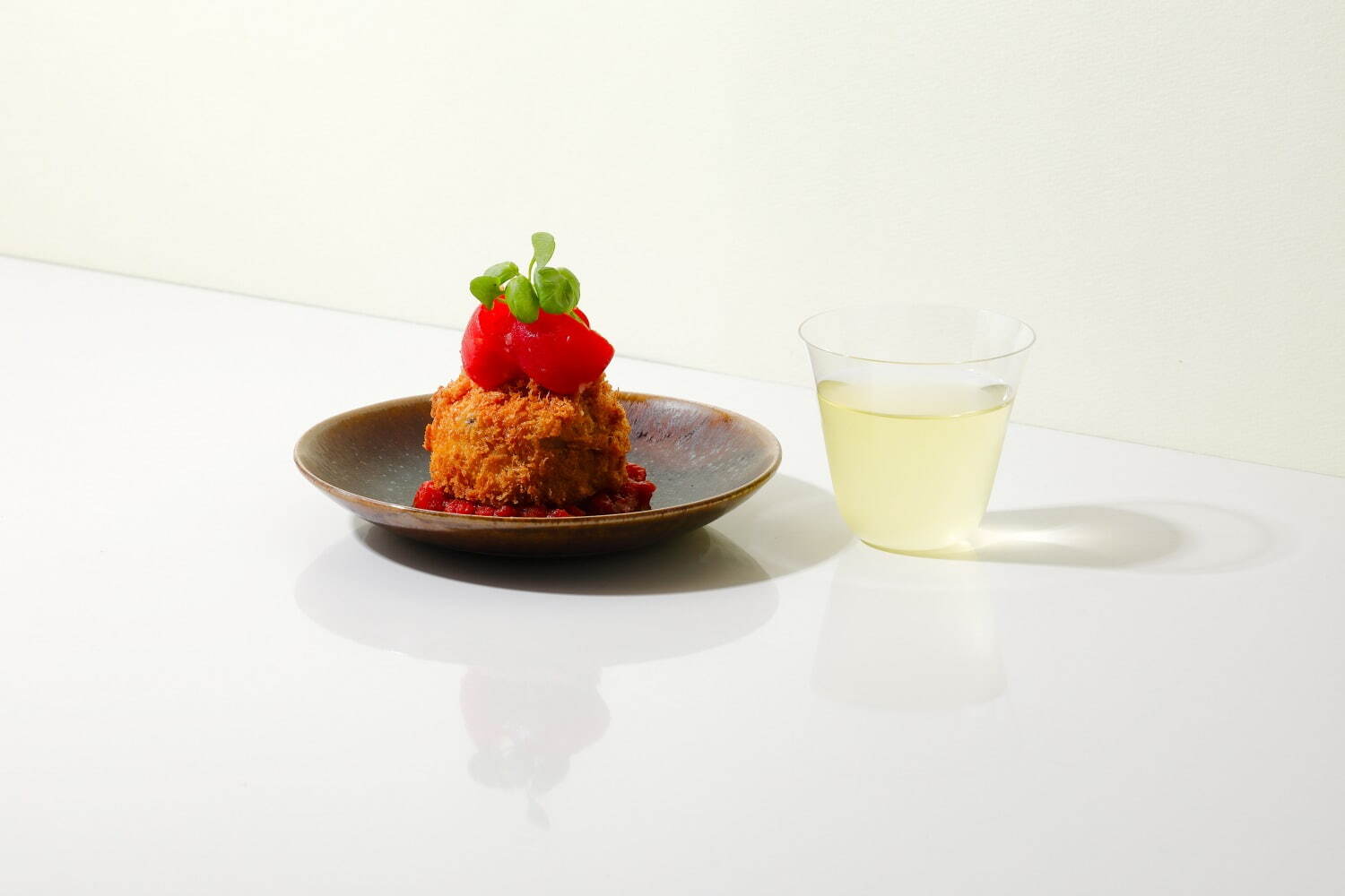 パーク ハイアット 京都“日本茶ペアリング”楽しむ夏アフタヌーンティー、桃コンフィ＆レモンタルトなど｜写真6