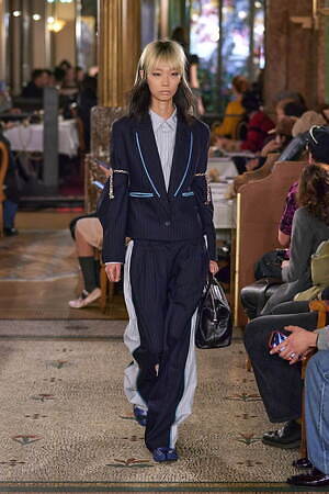 キコ・コスタディノフ(KIKO KOSTADINOV) 2025-26年秋冬ウィメンズコレクション  - 写真21