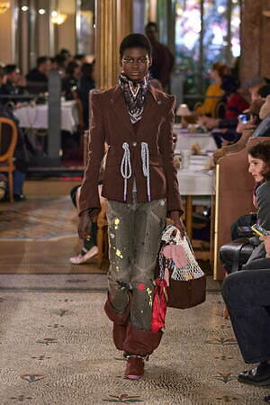 キコ・コスタディノフ(KIKO KOSTADINOV) 2025-26年秋冬ウィメンズコレクション  - 写真22